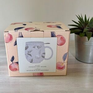 NWOT Indigo Peach and Leaf Patterned Mug & Tea Strainer.